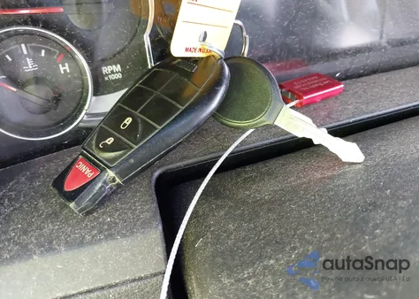 2013 Ram 1500 Sport из США, поврежденный, VIN 1C6RR7MT8DS548601